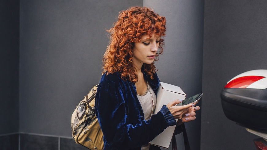 Frisuren-Trend 2026: Der Curly Wolf Cut sorgt für wahre Wow-Momente