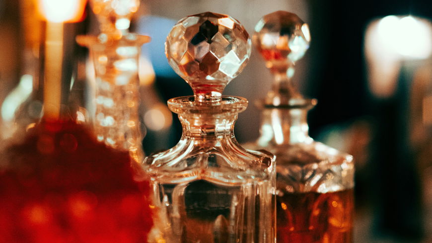 11 Parfum-Klassiker, die das perfekte Weihnachtsgeschenk sind