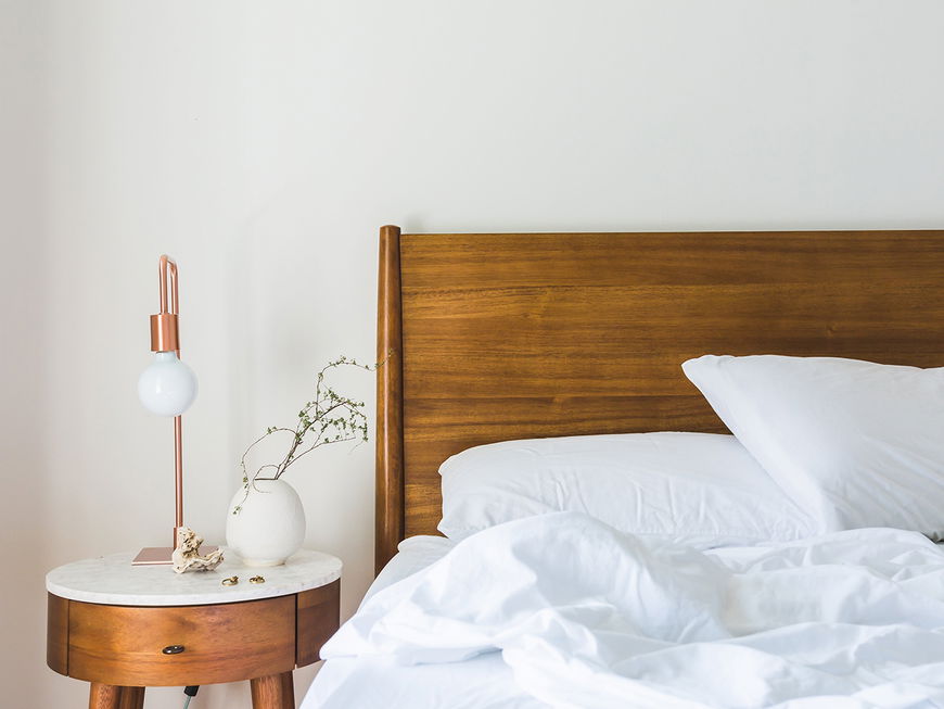 In diese 5 Deko-Elemente investieren wir jetzt für unser Schlafzimmer