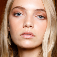 Blaue Augen schminken: Die besten Tipps und Tricks