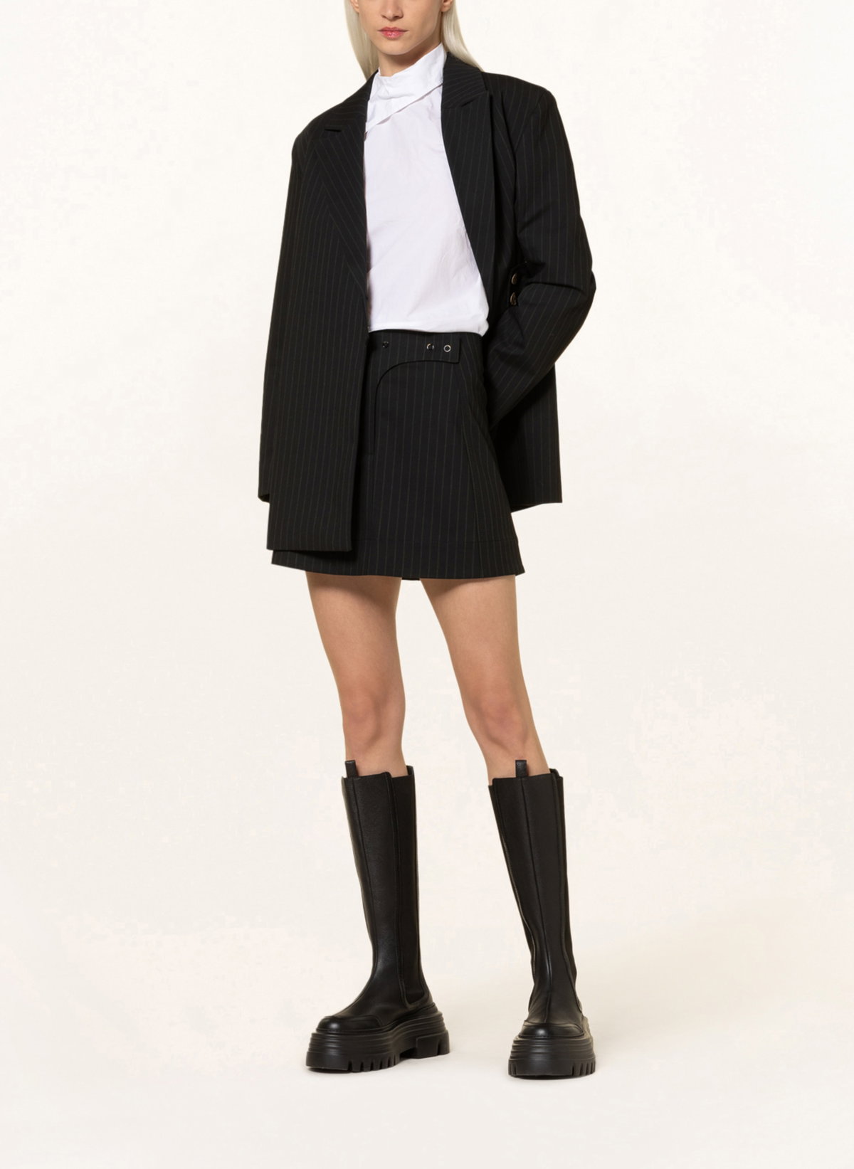 Rock mit geradem Schnitt und asymmetrischem Design von Ganni über Breuninger