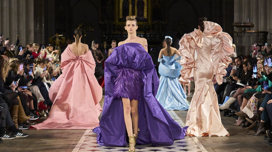 Haute Couture: Das steckt hinter dem berühmten Modebegriff