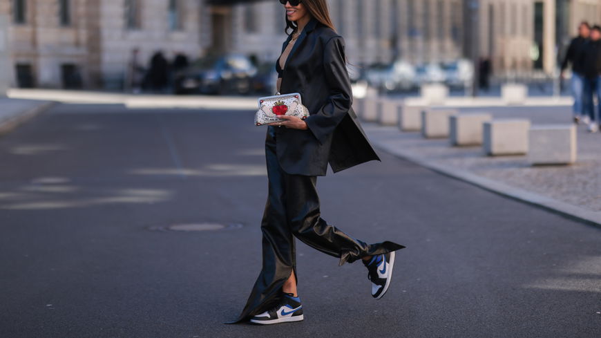 Sneaker-Trends 2023: 3 Modelle, die wir an jeder Frau sehen werden