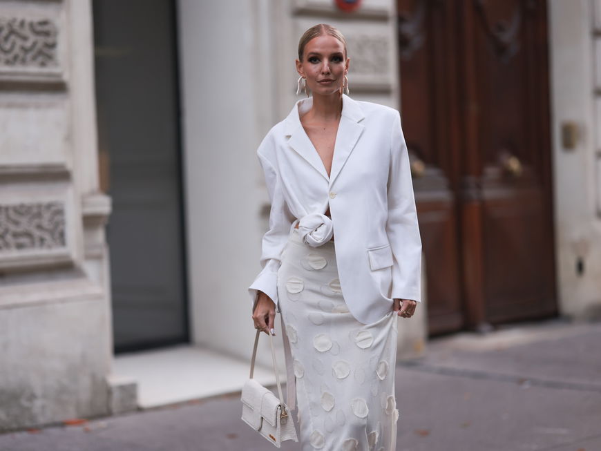Monochrome Outfits: Die schönsten, einfarbigen Looks zum Nachstylen