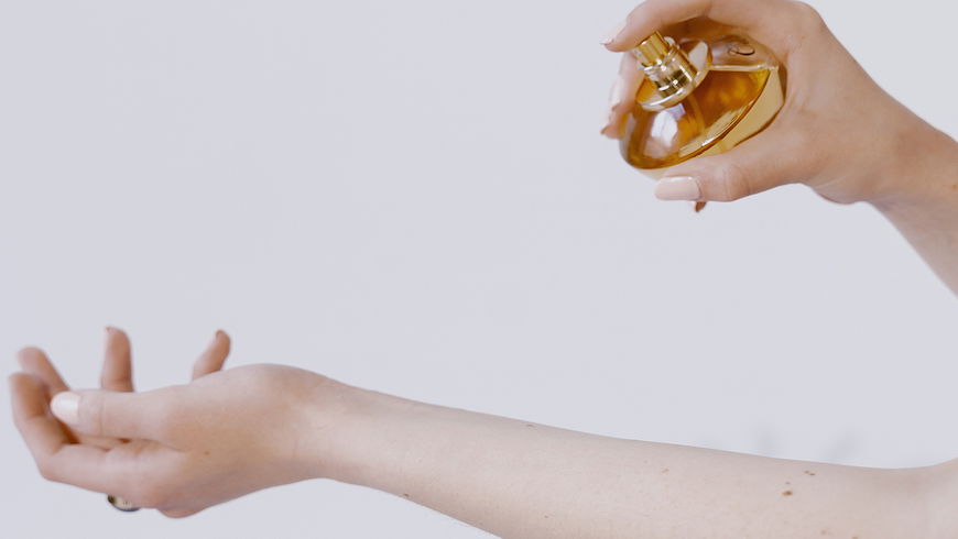Beauty-Expertin verrät in Paris: Dieses Parfum-Geheimnis solltest du kennen