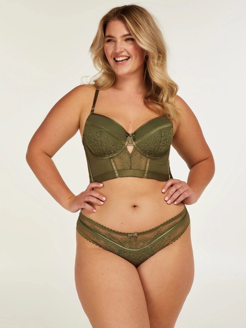 Vorgeformter Longline-Bügel-BH Malika und Hipster Hunkemöller Large