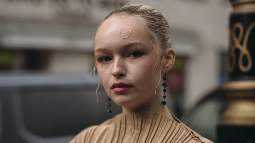 Das Beauty-Produkt zaubert per Sofort-Effekt ebenmäßige Haut