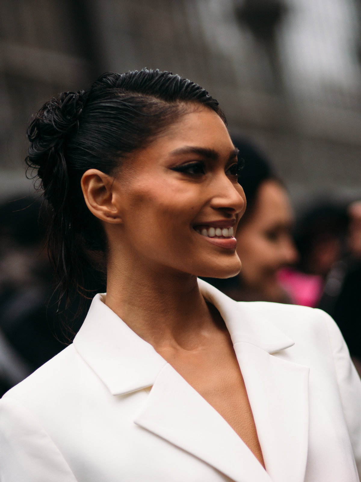 Blush darf bei dem Make-up-Trend auf keinen Fall fehlen!