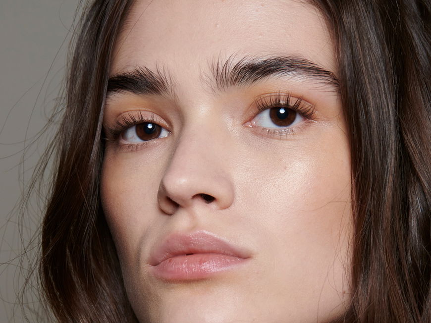 Anti-Aging: Diese Augencreme aus der Drogerie ist ein Bestseller