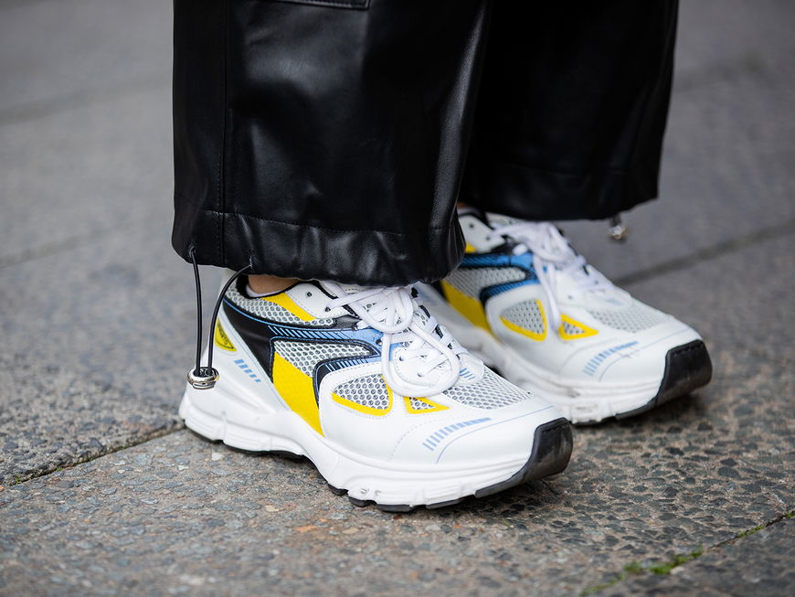Axel Arigato Marathon Runner stylen: Die schönsten Looks zum Running Sneaker