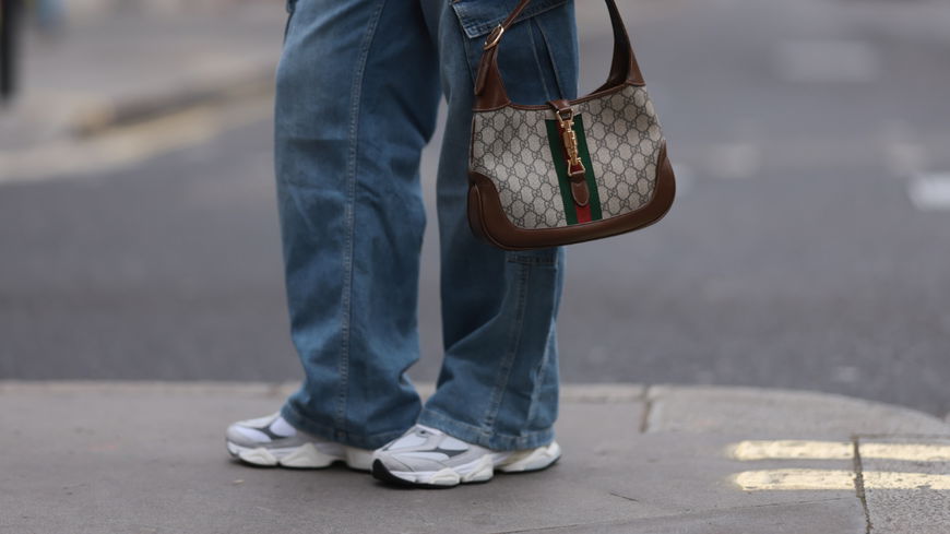 Der Sneaker von Tamaris ist zu jeder Jeans die perfekte Wahl