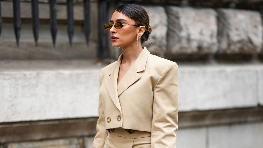 Fashionistas setzen jetzt auf diesen Trend-Blazer im Frühling