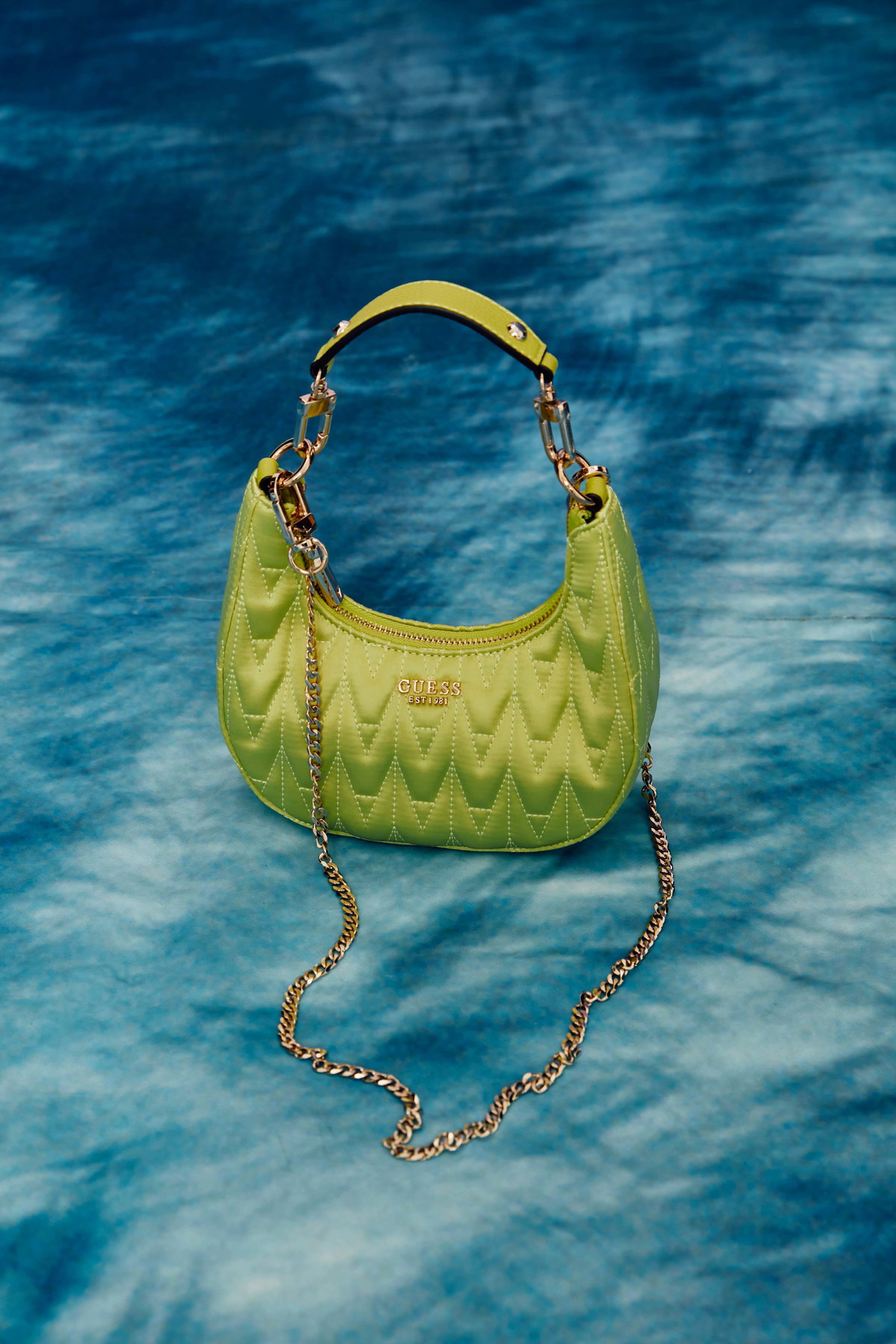 Die Mini Hobo Bag ist einfach der Knaller.