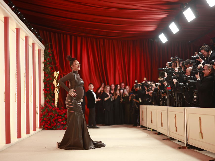 Oscars 2023: Diese Looks vom roten Teppich sind preisverdächtig