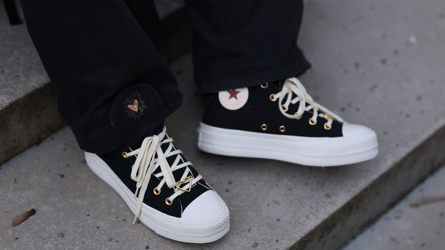 Sneaker-Trends: Deswegen sind Converse Schuhe zu jedem Look ein perfect Match