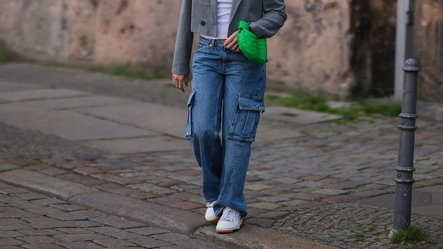 Y2K-Vibes! SO müssen Jeans im Sommer 2023 aussehen, um im Trend zu liegen