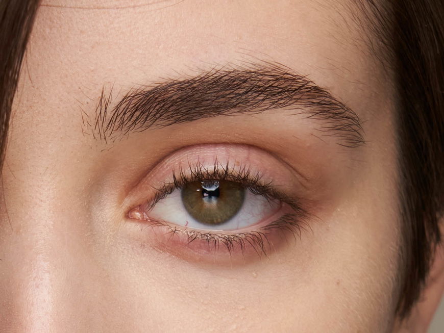 Dieses beliebte Augenbrauengel ist besser als ein Brow Lift beim Profi