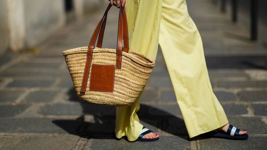 Diese Tasche von Tamaris shoppen wir jetzt für den Sommer 2023