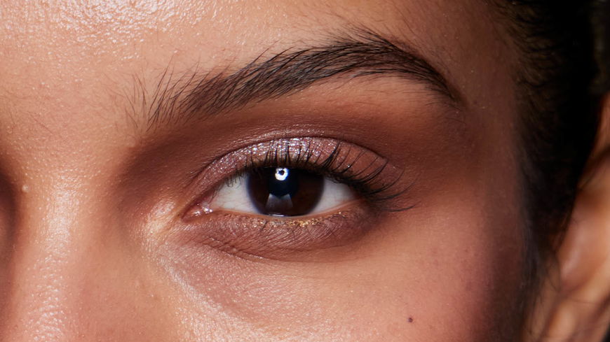 Diese Mascara beschert unfassbar lange Wimpern