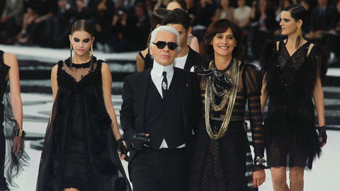 Karl Lagerfeld: Alles über den genialsten Designer seiner Zeit