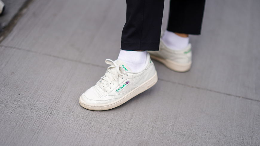Sneaker-Trends 2023: Dieses cremefarbene Modell ist eine 10 von 10