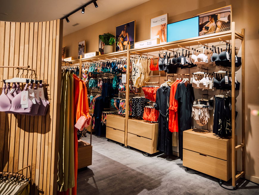 Triumph eröffnet neues, einzigartiges Store-Konzept in Zürich und Wien