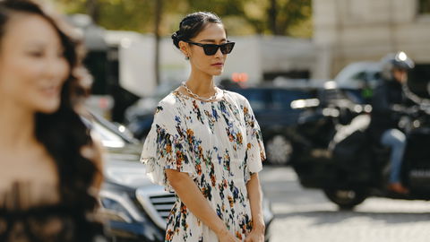 Dieses stylische Maxi-Kleid von H&M tragen wir im Sommer 2023 rauf und runter