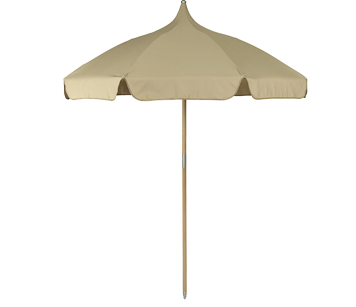 Lull Sonnenschirm im Design von ferm LIVING mit romantischer Pagodenform über Design Bestseller, ca. 405 Euro