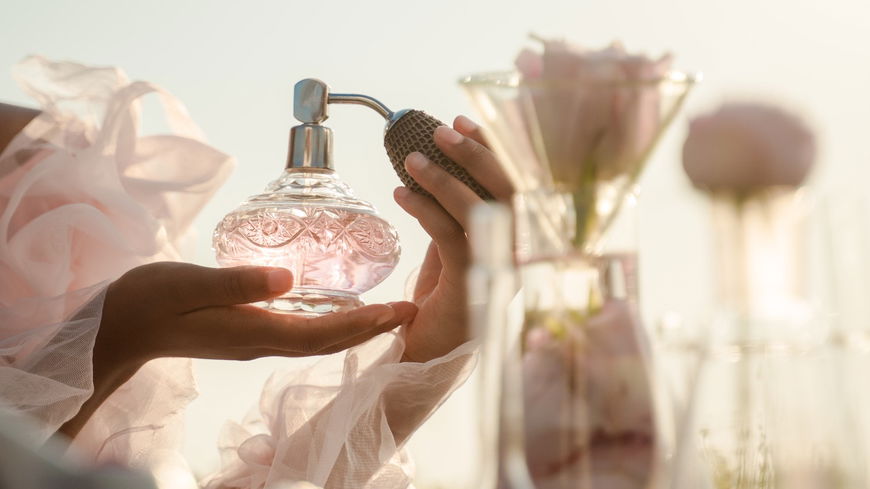 Ich bin eine duftbesessene Beauty-Redakteurin – das ist mein Frühlingsparfum