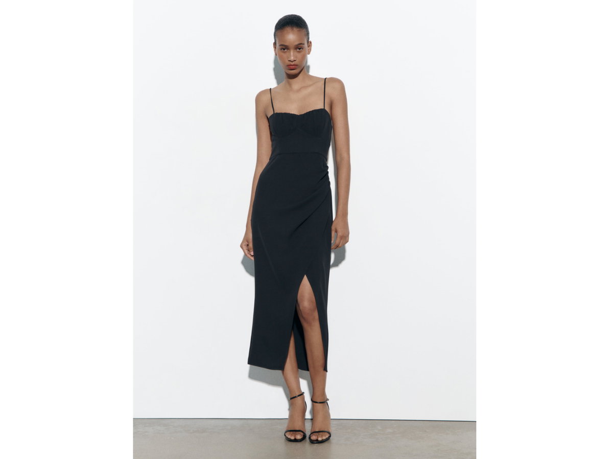 Schwarzes Midi-Kleid von Zara