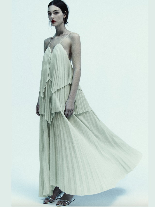 Plissiertes Maxikleid