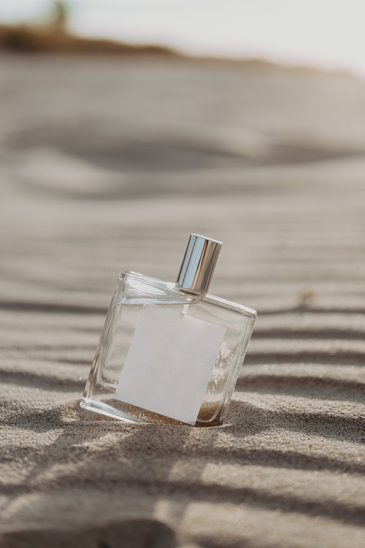 Parfum im Sand