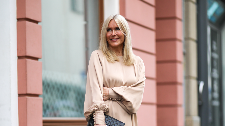 Das Kleid von Esprit shoppen jetzt alle Frauen ab 50 für den Herbst
