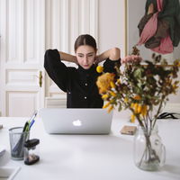 Ist der TikTok-Trend "Lazy Girl Job" die Lösung gegen ein Burnout?