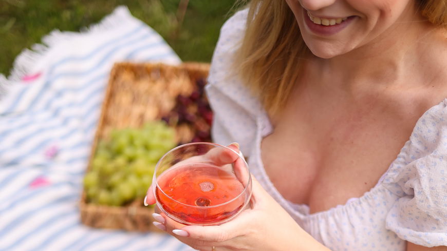 Aperol-Spritz-Alternative: Der Pink Italian Spritz ist das neue Trend-Getränk