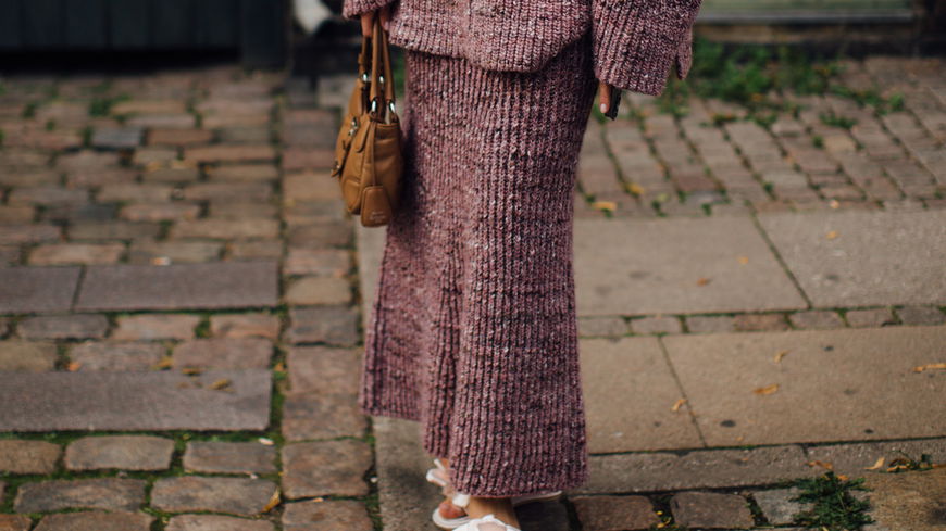 Strickröcke sind der schönste Mode-Trend für den Herbst – 3 Favoriten 