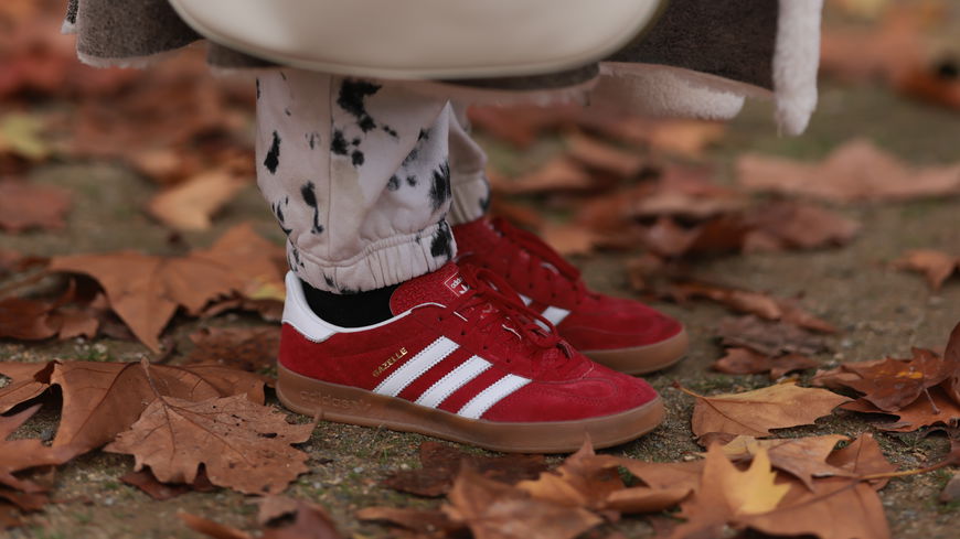 Rote Gazelle-Sneaker von Adidas sind der Schuh-Trend in diesem Herbst 