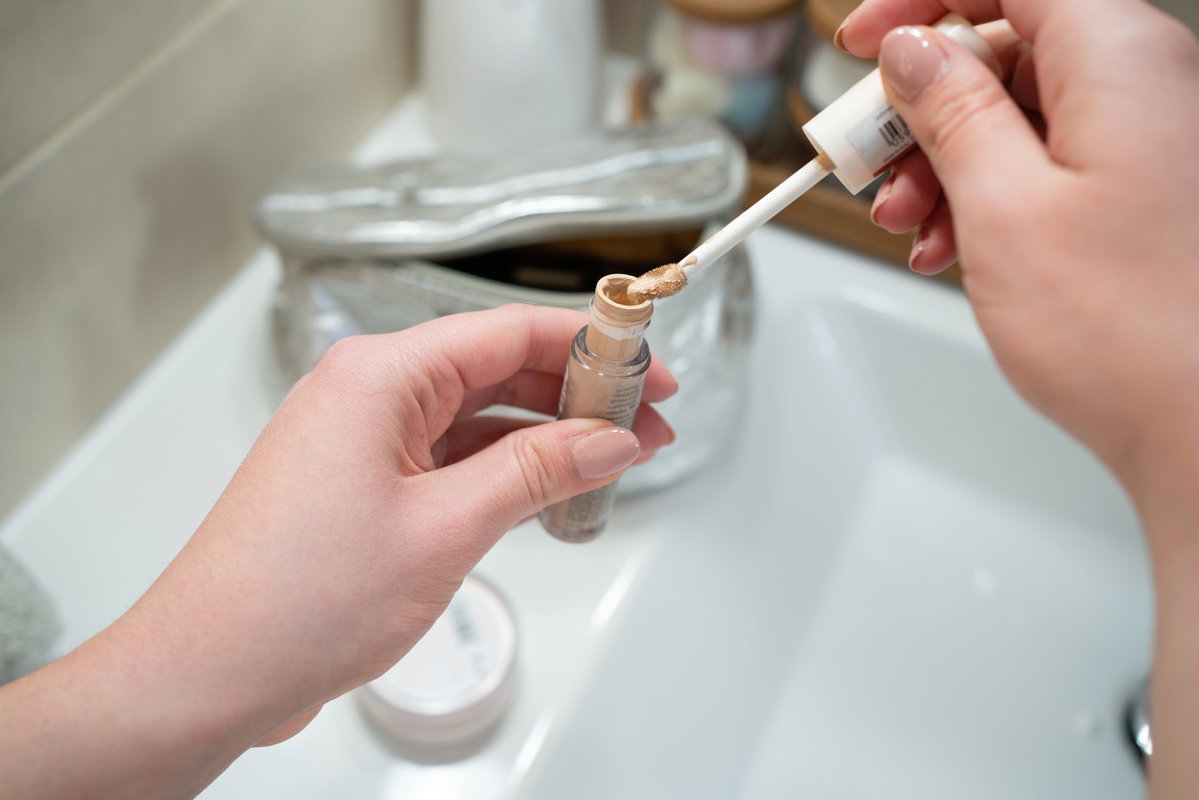 Concealer Tube