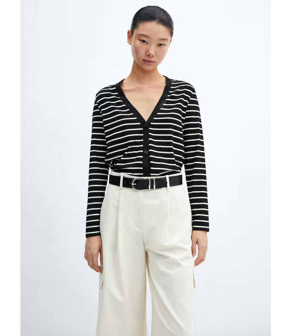 Schwarz-weiß gestreifte Strickjacke von Mango