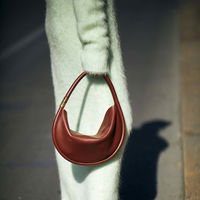 Diese Handtasche von Liebeskind gönnen wir uns am Monatsende
