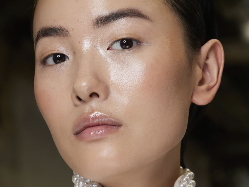 Für schimmernden Lippen setzen wir – na klar – auf Lipgloss!