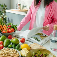 Zum Welt-Vegan-Tag: Das sind die 5 besten veganen Kochbücher 