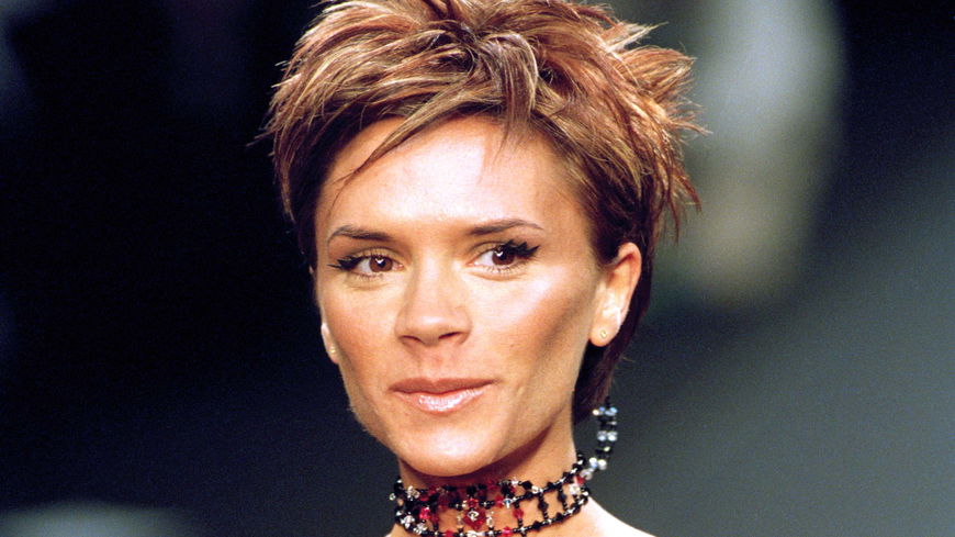 Victoria Beckham: Ihre 15 ikonischsten Frisuren von den 90s bis heute