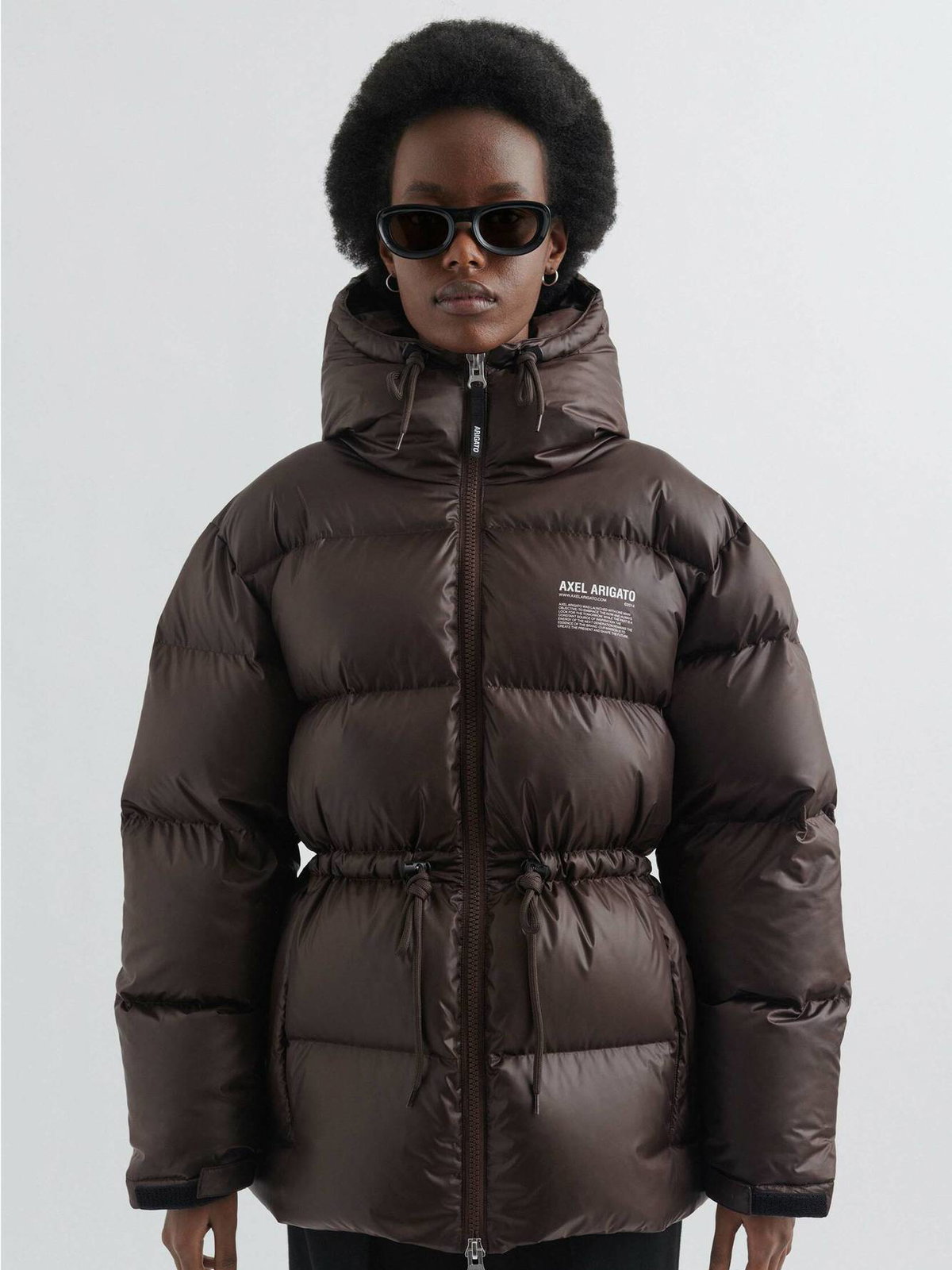 Braune Daunenjacke von Axel Arigato