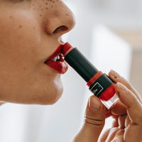 Black Friday 2023: Diese 5 Produkte von Douglas sichere ich mir als Beauty-Redakteurin