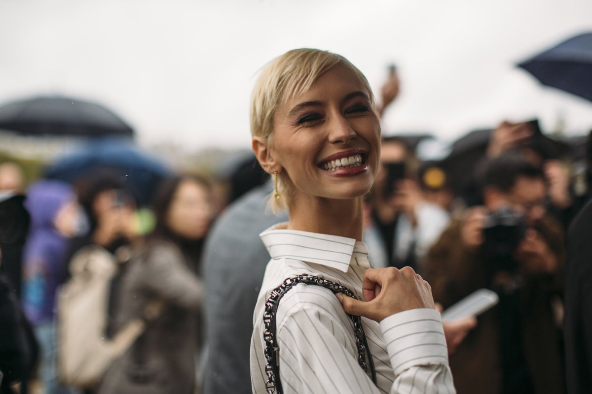 Et voilà: Der French Pixie wird immer beliebter und ist die perfekte Mischung aus einem eleganten und lässigen Look.