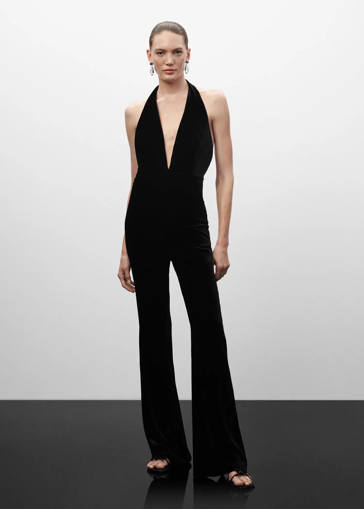 Samt-Jumpsuit in Schwarz