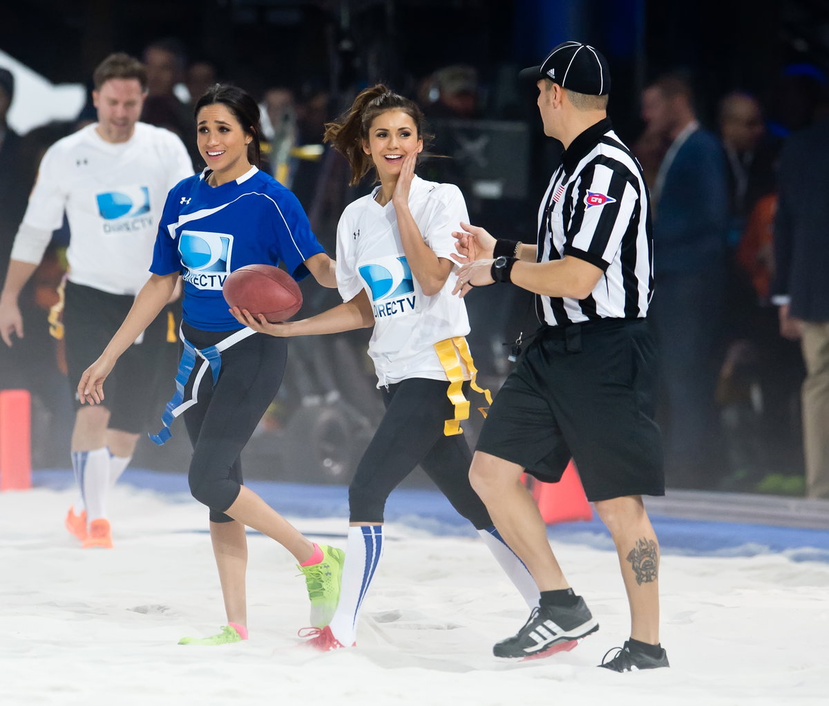 Auch ihre sportliche Seite brachte der damalige TV-Star stets zum Ausdruck, wie zum Beispiel bei ihrer Teilnahme beim Celebrity Beach Bowl. Im Trikot und Leggings fühlte sich Meghan rundum wohl.