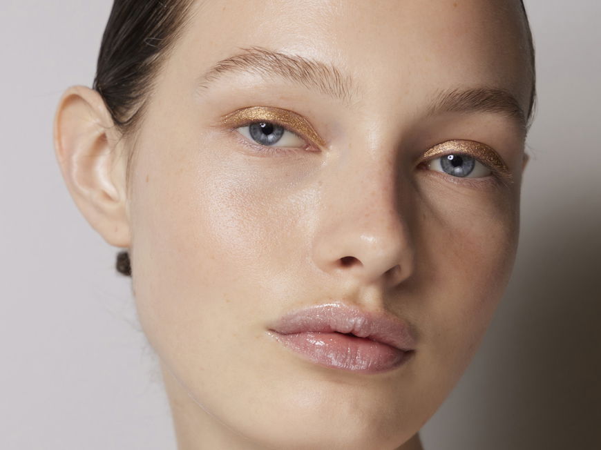 Make-up Look gold