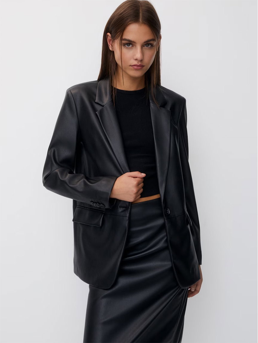 Schwarzer Blazer von Pull&Bear